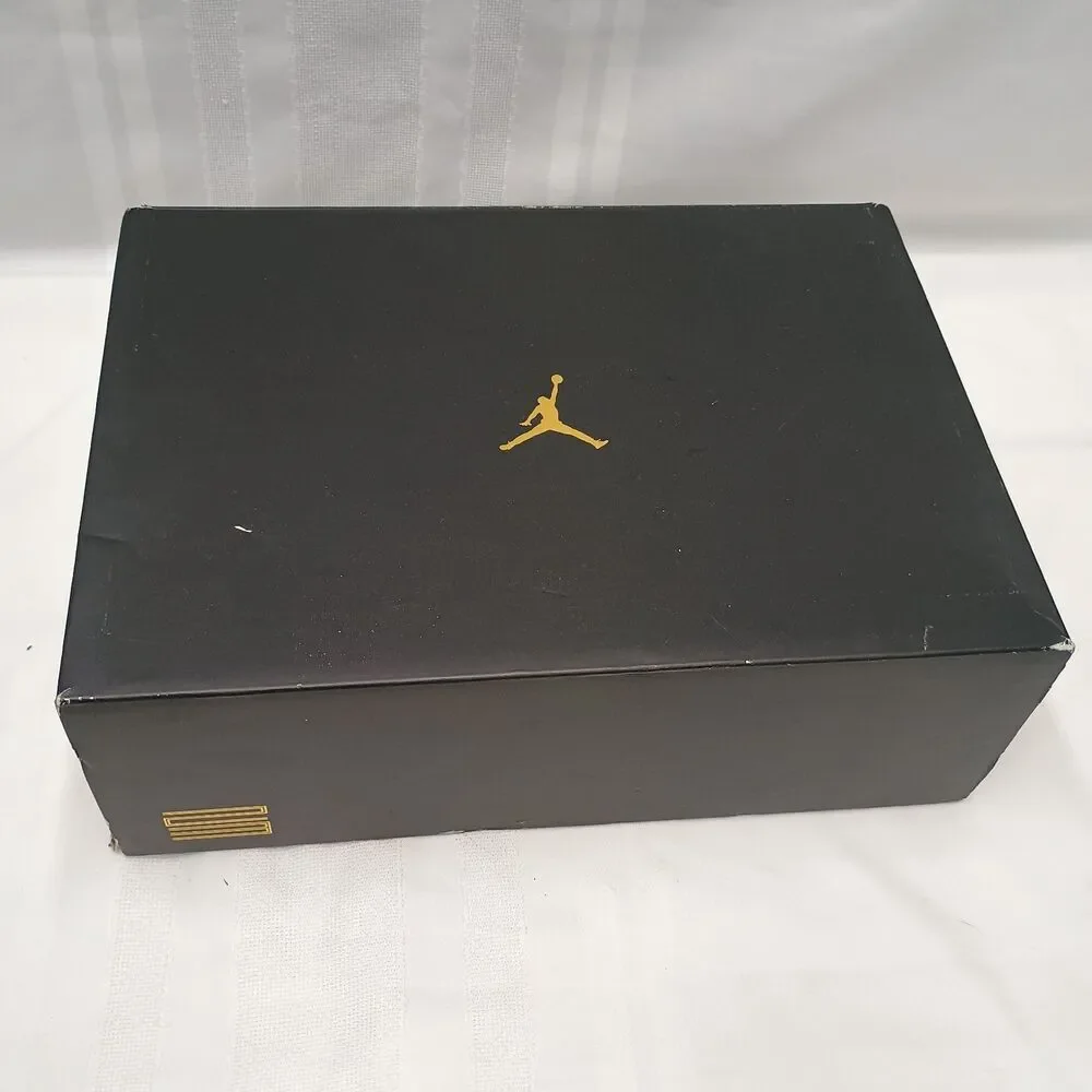 Nike Air Jordan 11 Gratitude CT8012-170   Mens  10 Used W/ Original Box